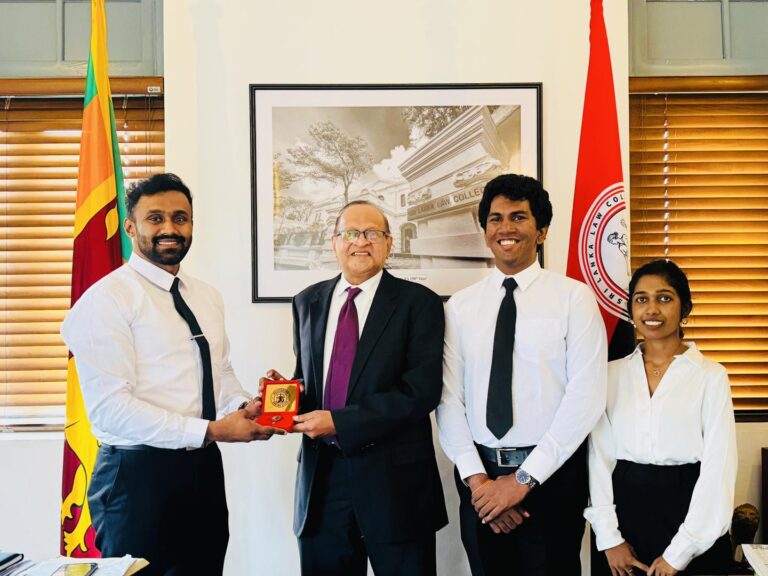 Home badge-of-honour-patron-hulftsdorp-boxing-club